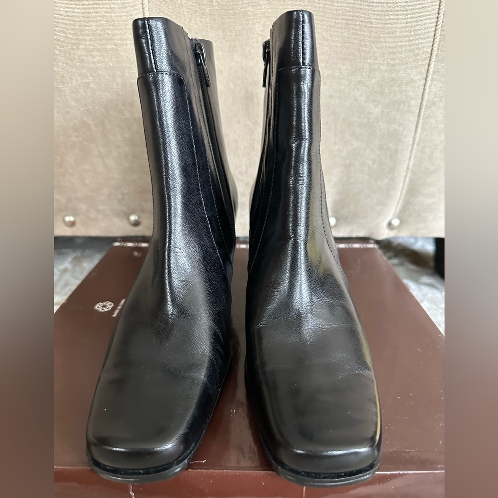 Liz Claiborne Black Heeled Boots